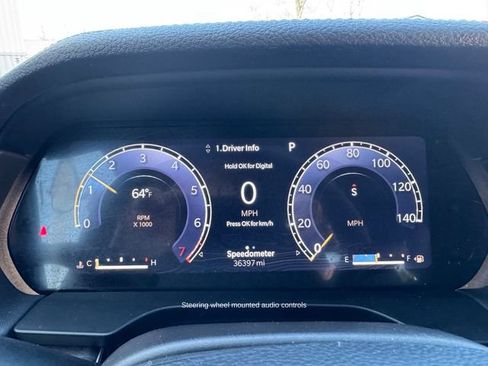 Used 2023 Jeep Grand Cherokee L Limited AWD/4WD image 22