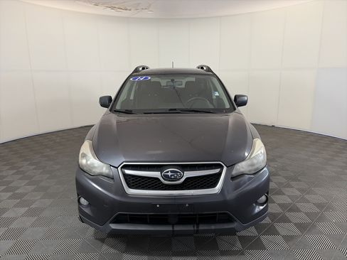 Used 2014 Subaru Crosstrek 2.0i Premium AWD/4WD image 2