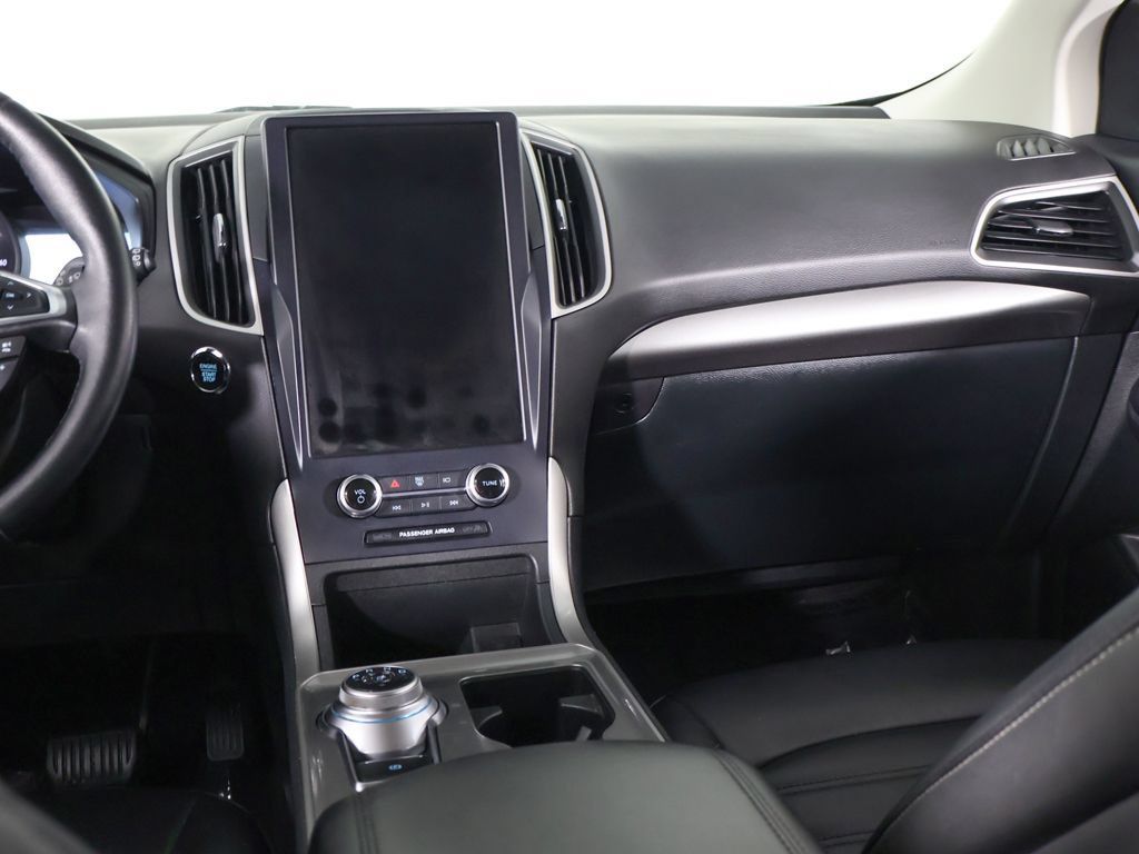Used 2024 Ford Edge SEL w/ Convenience Package AWD/4WD image 32