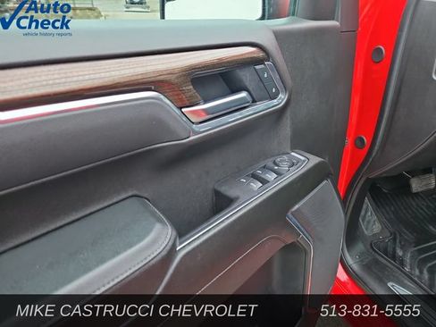 Used 2025 Chevrolet Silverado 1500 LT AWD/4WD image 24