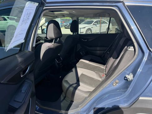 Used 2024 Subaru Outback Premium AWD/4WD image 28