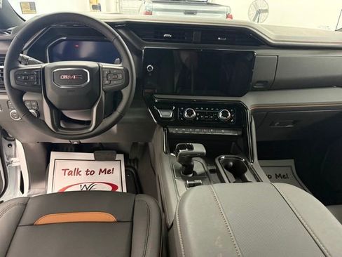 New 2026 GMC Sierra 1500 AT4 w/ AT4 Premium Package AWD/4WD image 12