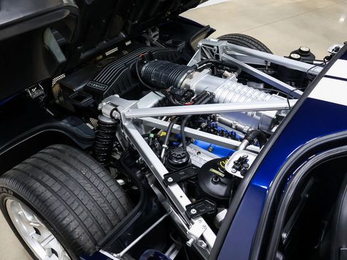 Used 2006 Ford GT RWD image 46