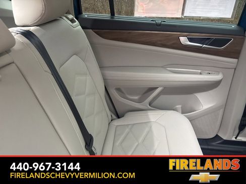 Used 2025 Volkswagen Atlas SE image 36