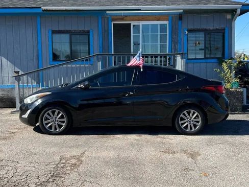 Used 2014 Hyundai Elantra SE w/ Option Group 02 image 8