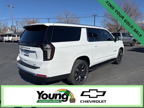 New 2026 Chevrolet Suburban LT w/ Comfort Package image 7