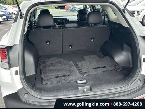 Certified 2024 Kia Sportage EX FWD image 8
