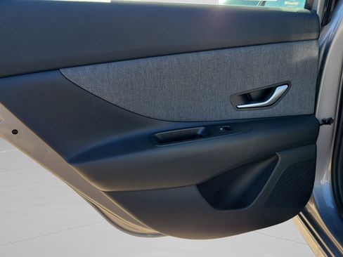 New 2026 Hyundai Elantra Limited image 10