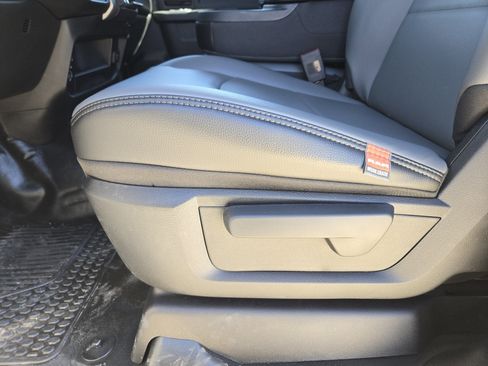 New 2026 RAM 2500 Tradesman w/ Chrome Appearance Group image 19