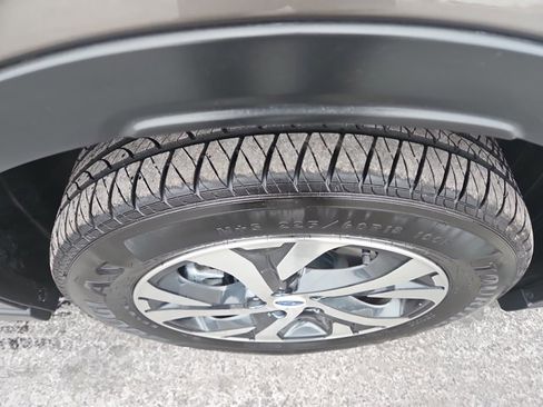 Used 2021 Subaru Outback Limited image 3