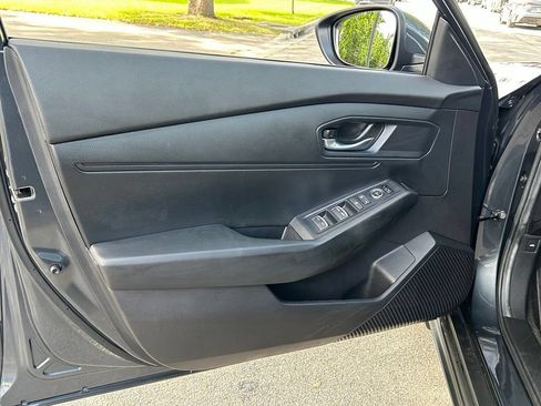 Used 2025 Honda Accord LX image 27