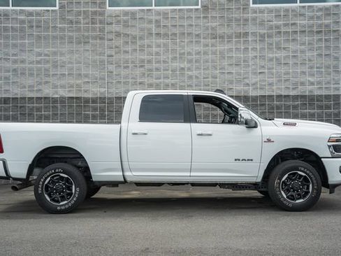 Used 2026 RAM 2500 Laramie AWD/4WD image 4
