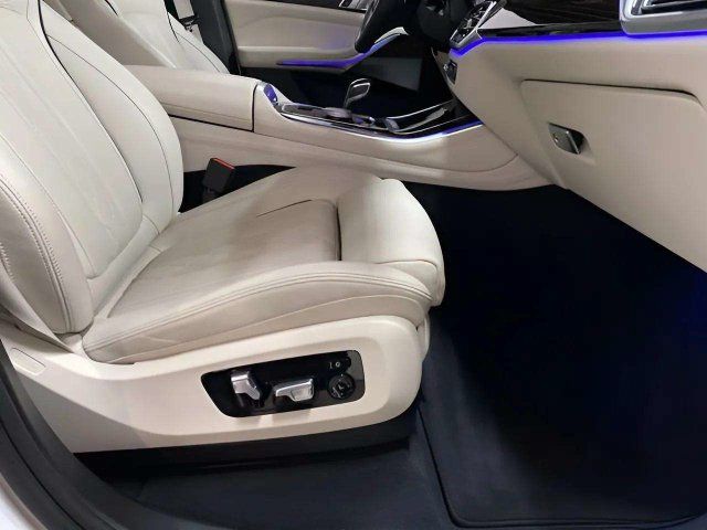 Used 2020 BMW X5 sDrive40i w/ M Sport Package RWD image 83