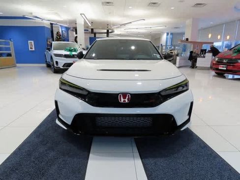 Certified 2024 Honda Civic Type R image 6