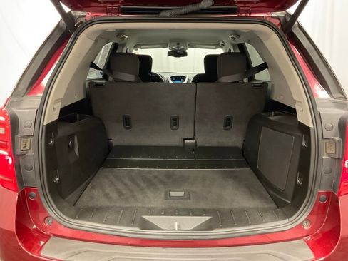 Used 2017 Chevrolet Equinox LT w/ Convenience Package FWD image 9
