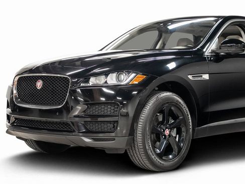 Used 2020 Jaguar F-PACE Premium AWD/4WD image 8
