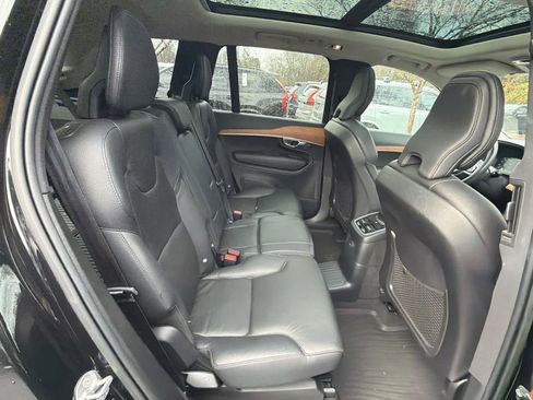 Certified 2022 Volvo XC90 T8 Inscription Expression w/ Advanced Package image 21
