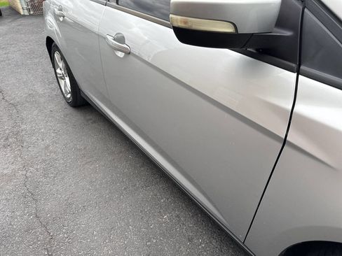 Used 2014 Ford Focus SE w/ SE Winter Package image 14