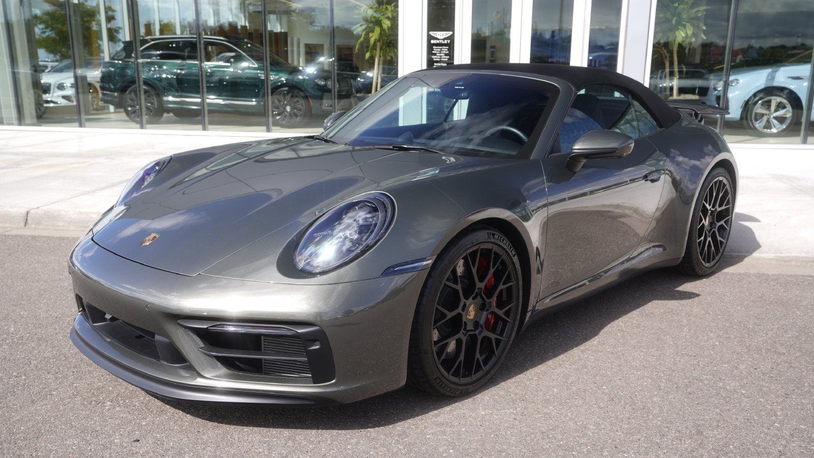 Used 2023 Porsche 911 Carrera GTS RWD image 25