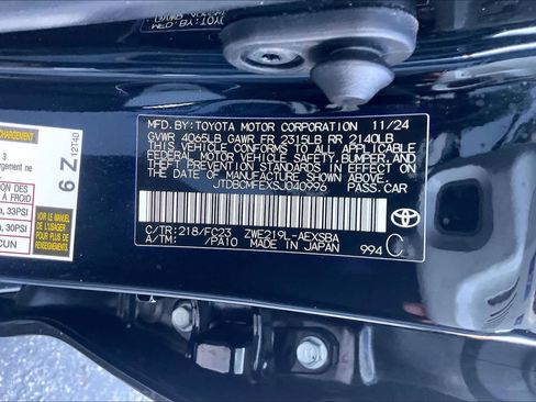 Used 2025 Toyota Corolla SE image 34