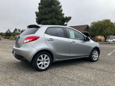 Used 2013 MAZDA MAZDA2 Touring image 78
