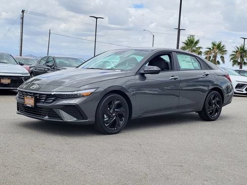 New 2026 Hyundai Elantra Sport FWD image 2