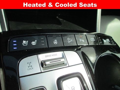 Used 2022 Hyundai Tucson Limited image 17