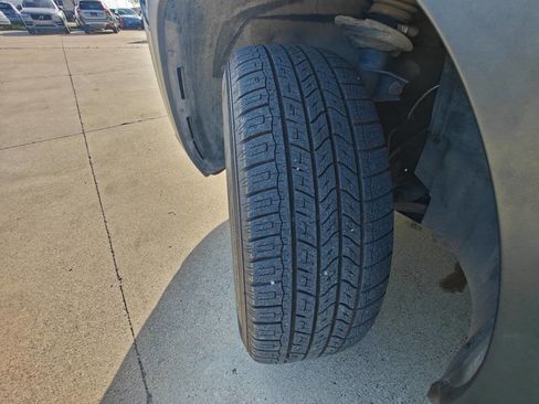 Used 2019 Volkswagen Atlas SE image 15