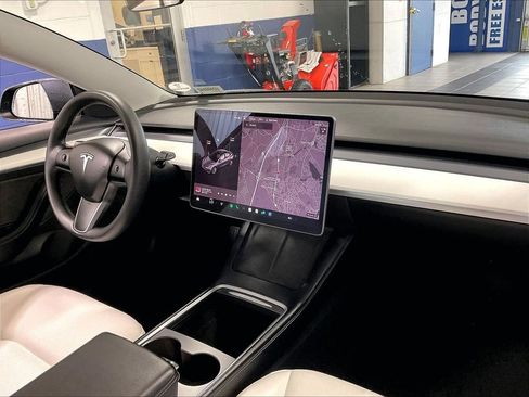 Used 2021 Tesla Model 3 Long Range AWD/4WD image 14