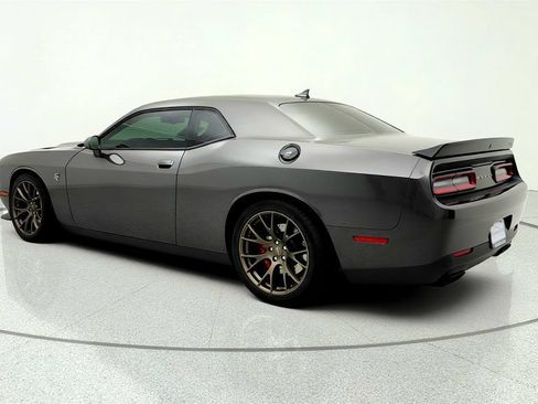Used 2016 Dodge Challenger SRT Hellcat RWD image 7