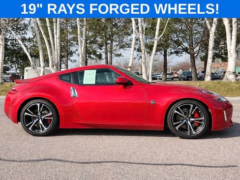 Used 2019 Nissan 370Z w/ Sport Package image 4