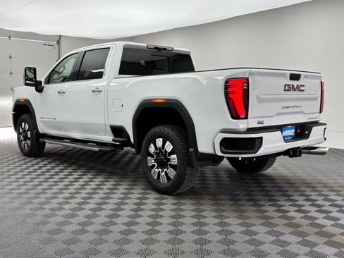 New 2026 GMC Sierra 2500 Denali w/ Denali Reserve Package AWD/4WD image 14