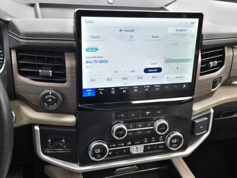 Used 2023 Ford Expedition Limited image 25