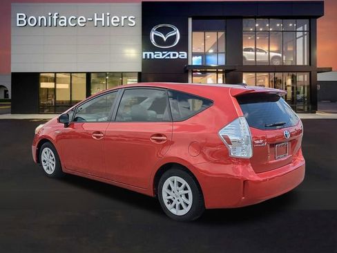 Used 2014 Toyota Prius V Three FWD image 3