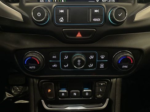 Used 2020 GMC Terrain SLE w/ Driver Convenience Package image 12