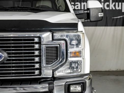 Used 2020 Ford F350 Lariat w/ Lariat Value Package image 39