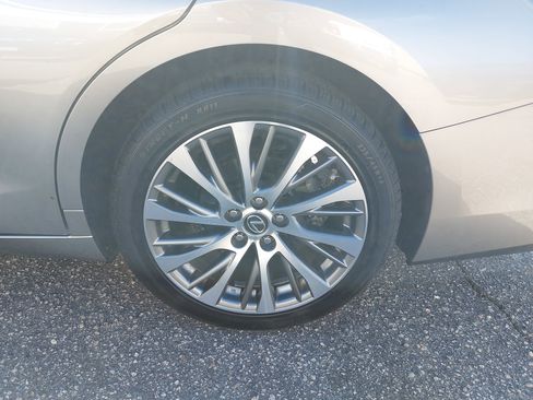 Used 2020 Lexus ES 350 w/ Premium Package image 36