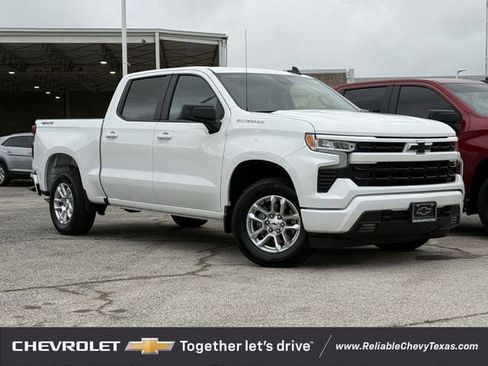 Used 2026 Chevrolet Silverado 1500 RST image 2