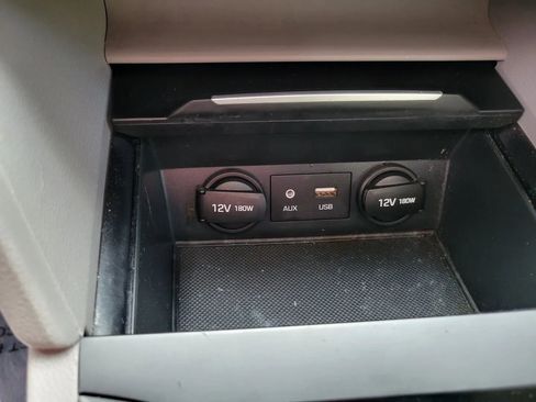 Used 2018 Hyundai Elantra Value Edition w/ Cargo Package image 10