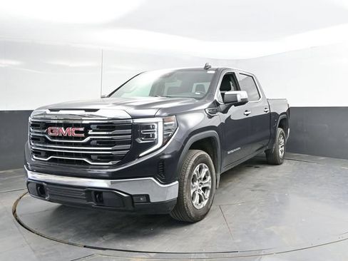 Used 2025 GMC Sierra 1500 SLT AWD/4WD image 6