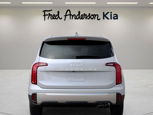 New 2025 Kia Telluride S image 13