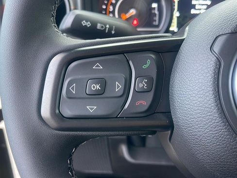 New 2025 Jeep Gladiator Mojave w/ Safety Group image 15