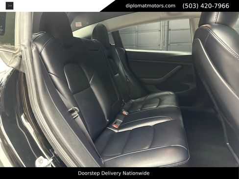 Used 2023 Tesla Model 3 Performance image 21