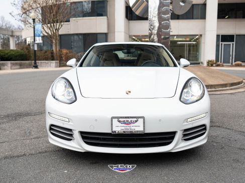 Used 2016 Porsche Panamera 4 image 2