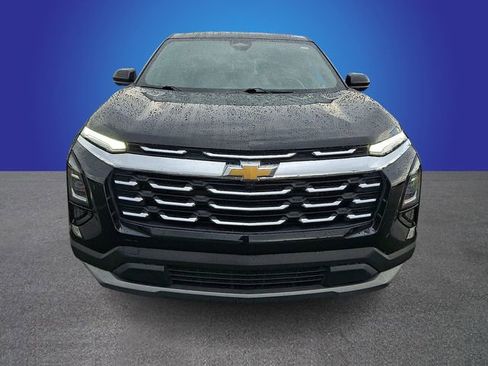 Used 2026 Chevrolet Equinox LT FWD image 2