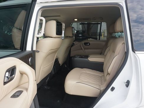 Used 2023 Nissan Armada Platinum w/ Captain's Chairs Package AWD/4WD image 15
