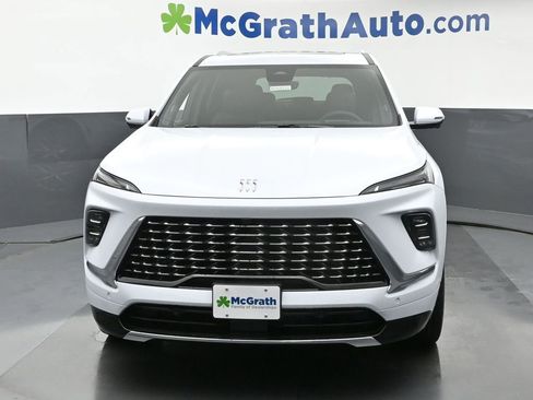 New 2026 Buick Enclave Avenir w/ Super Cruise Package image 4