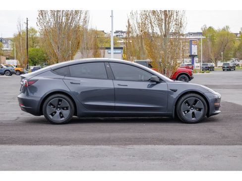 Used 2022 Tesla Model 3 Long Range image 2