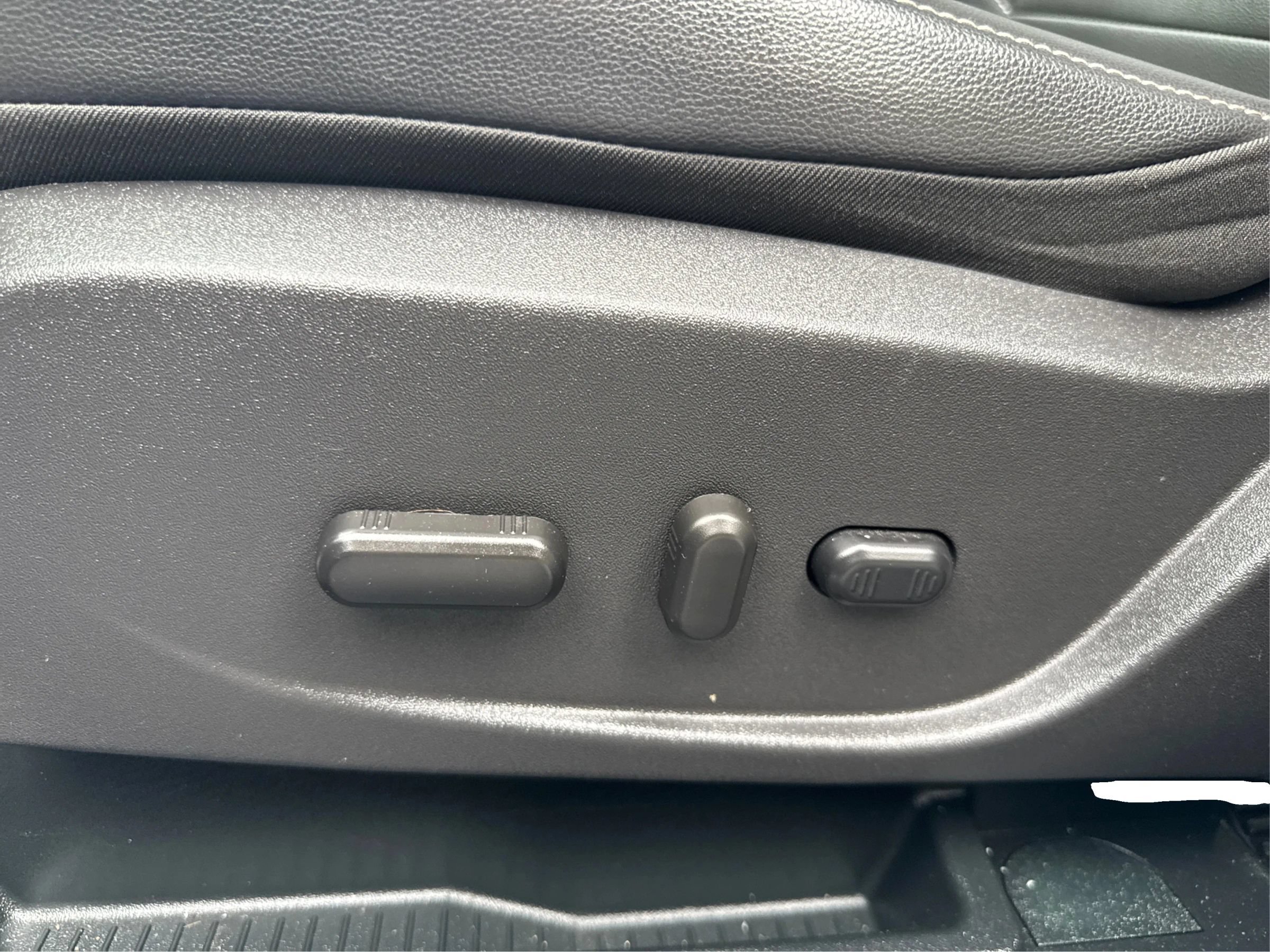 Used 2018 Ford Escape SEL AWD/4WD image 23