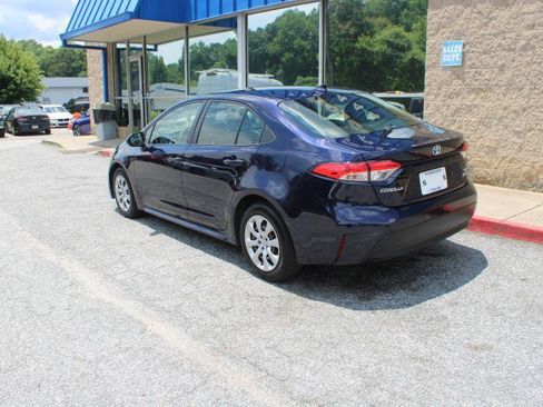 Used 2023 Toyota Corolla LE FWD image 4
